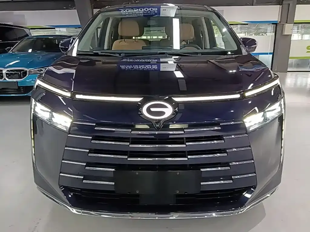GAC Motor 传祺E8 PHEV — фото 7