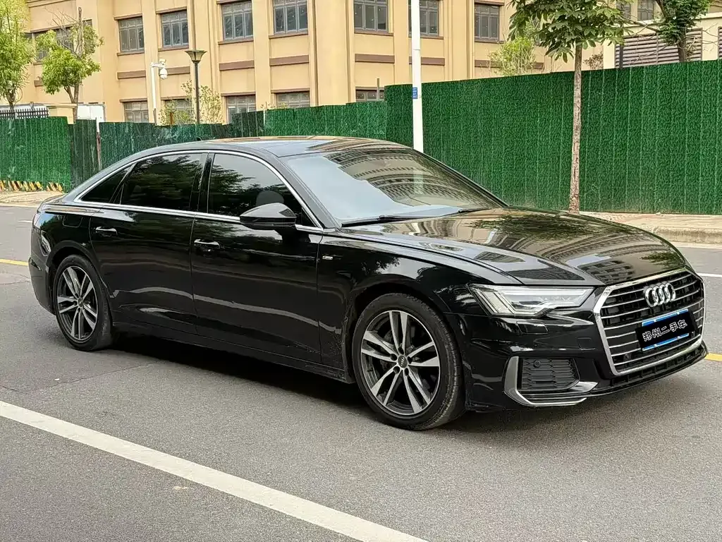 Audi A6L — фото 6