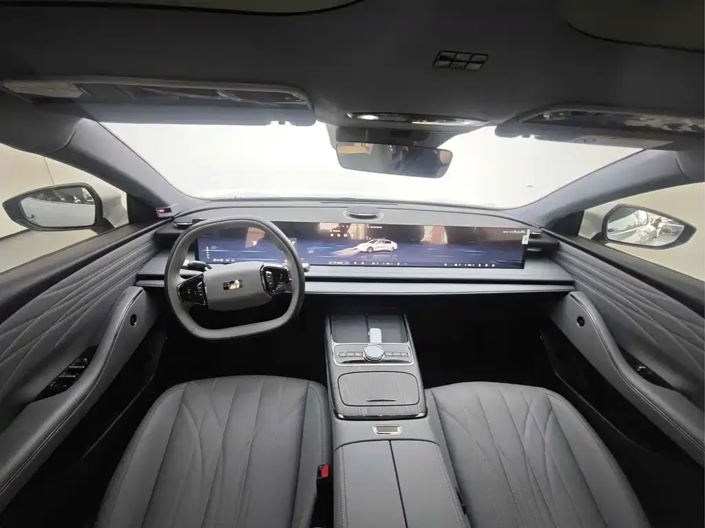 Geely Galaxy E8 — фото 3
