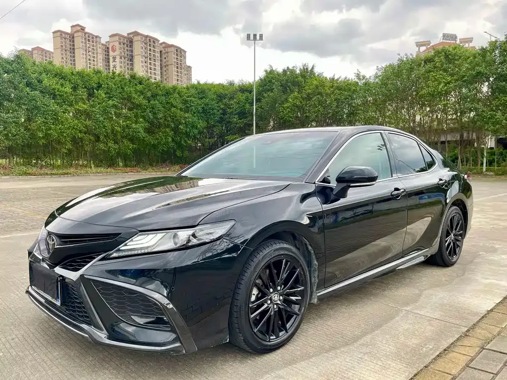 Toyota Camry — фото 4