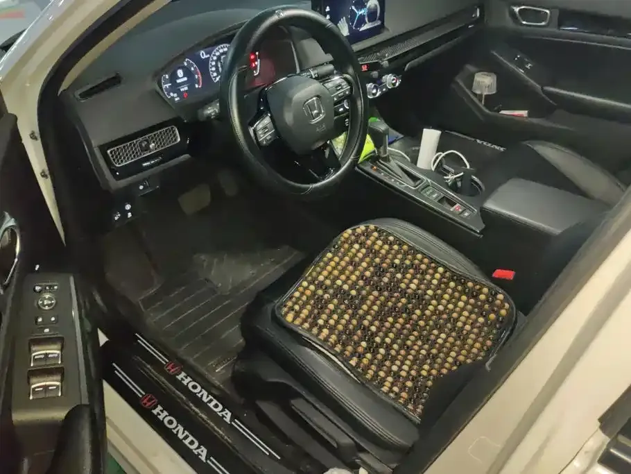 Honda Civic — фото 8