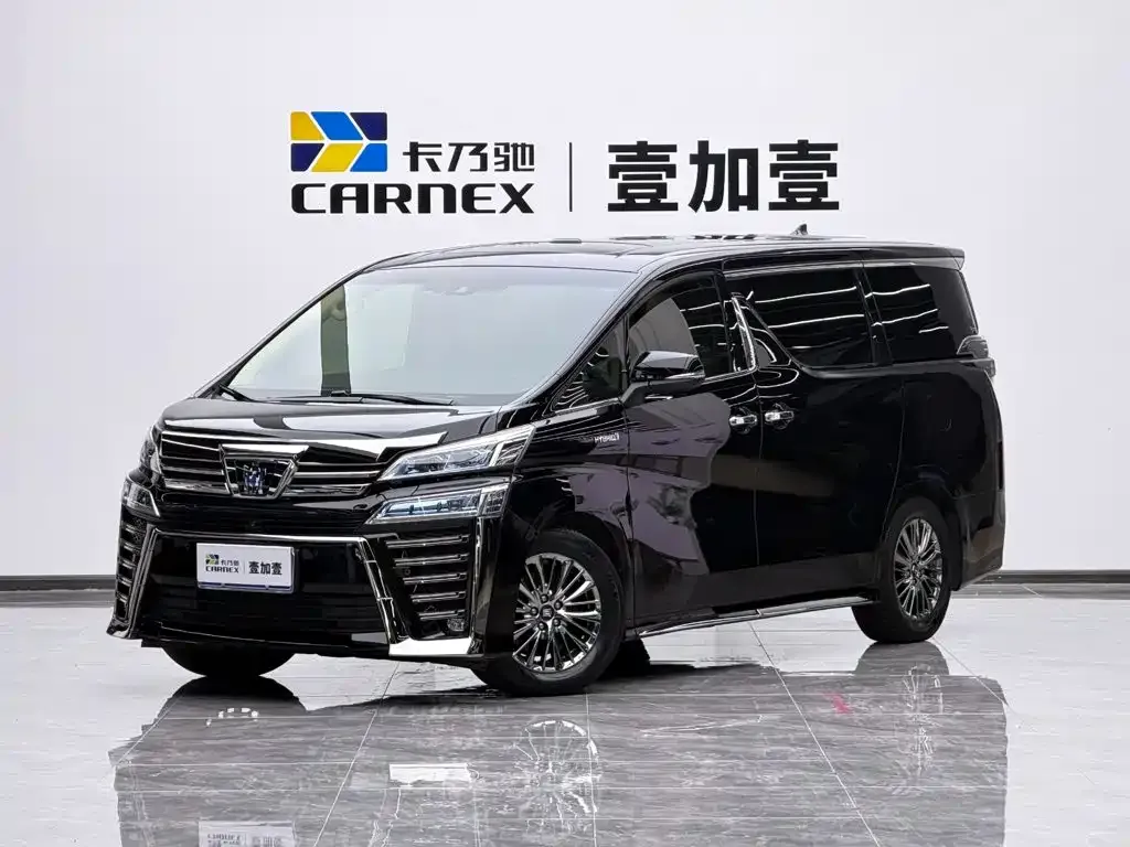 Toyota Vellfire — фото 1