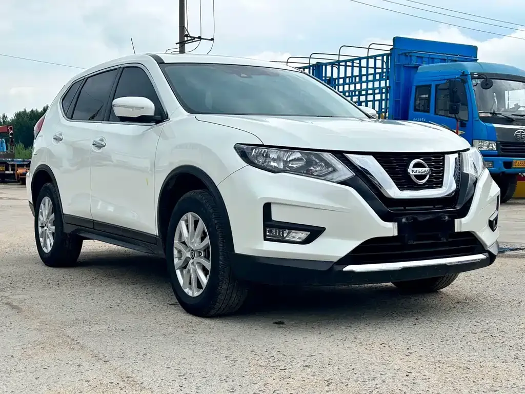 Nissan X-Trail — фото 8