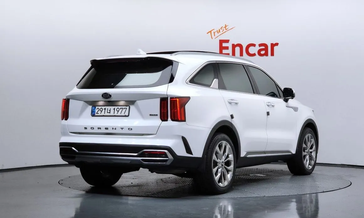 Kia Sorento — фото 7