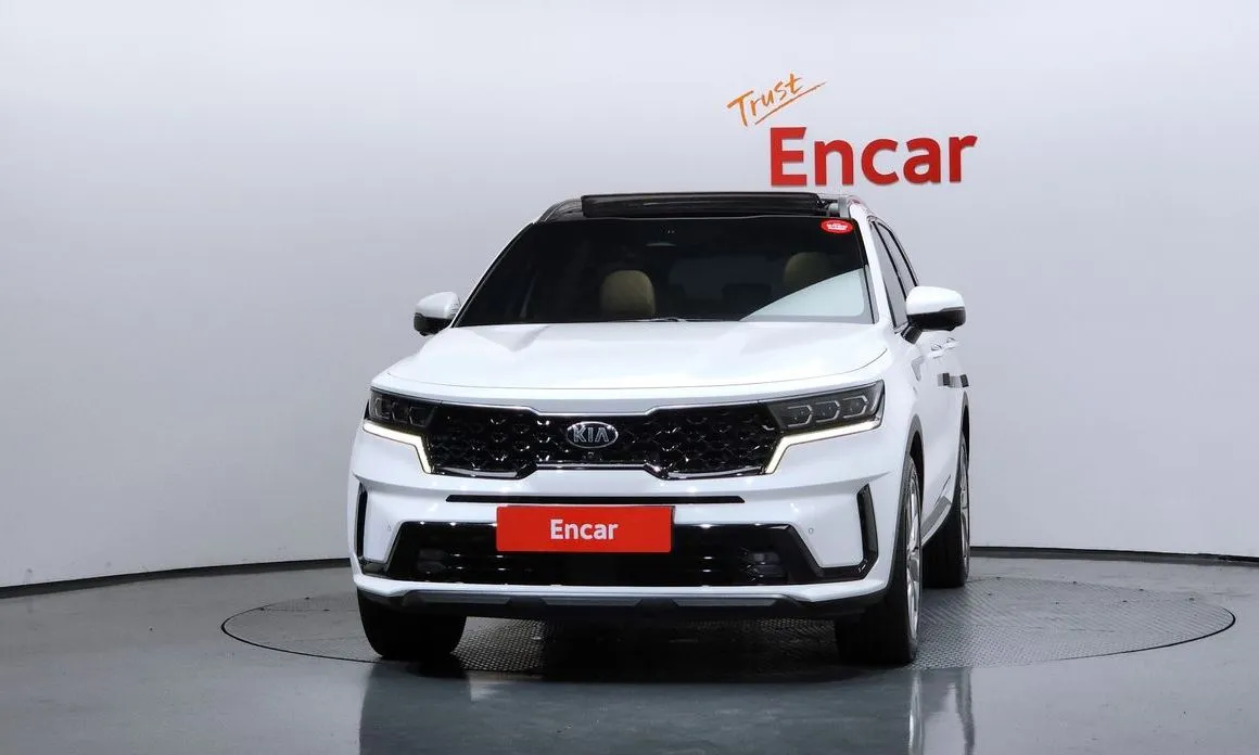 Kia Sorento — фото 8