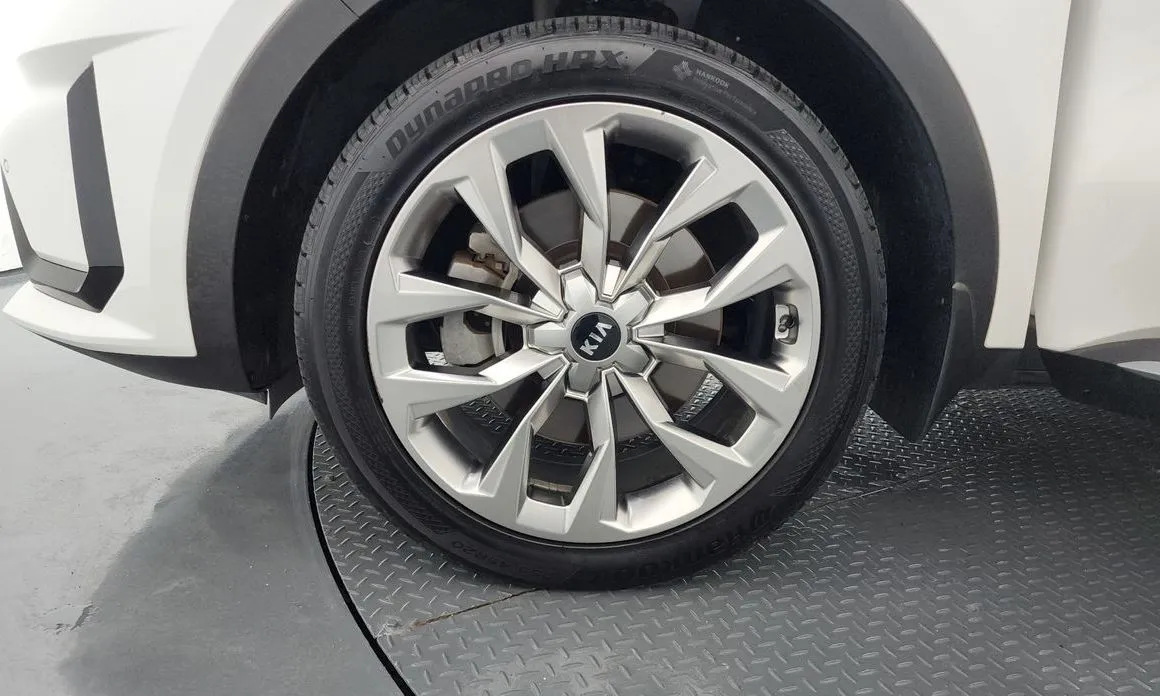Kia Sorento — фото 5