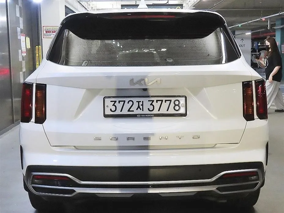 Kia Sorento — фото 8