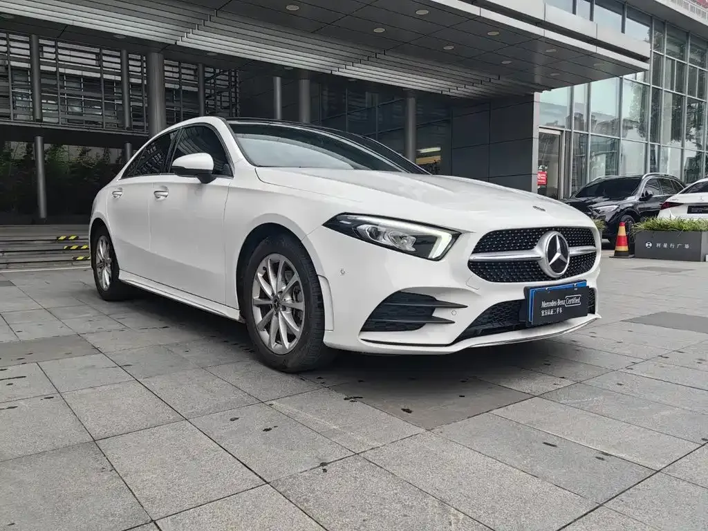 Mercedes-Benz A-Class — фото 10
