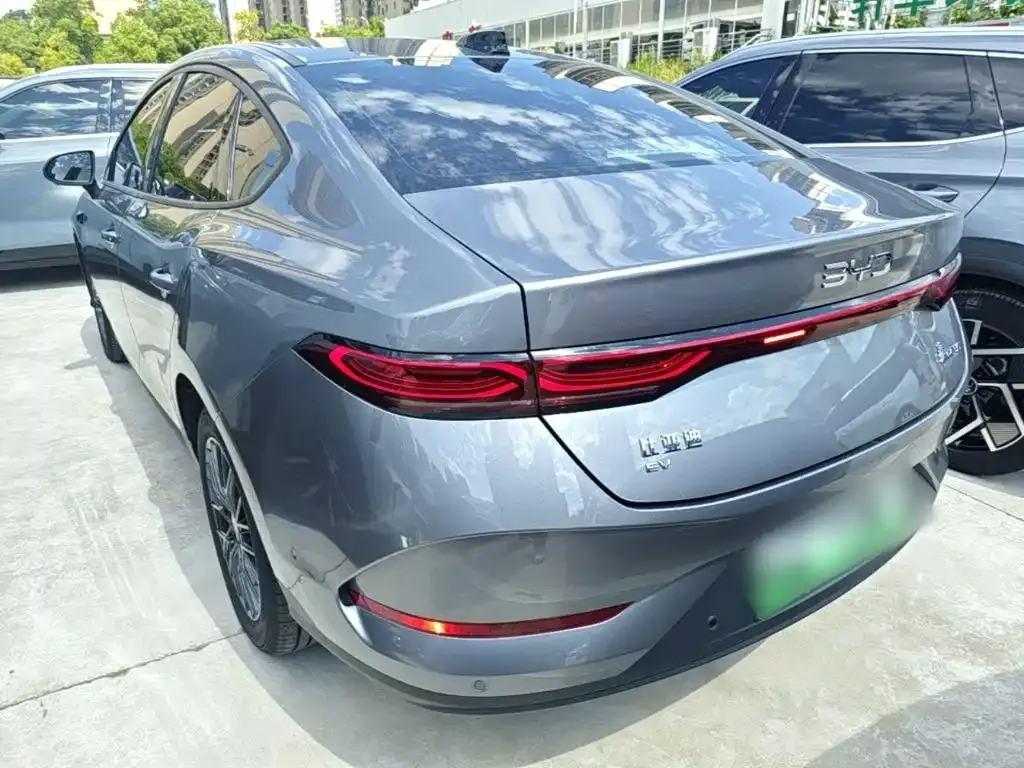 BYD Qin PLUS — фото 10