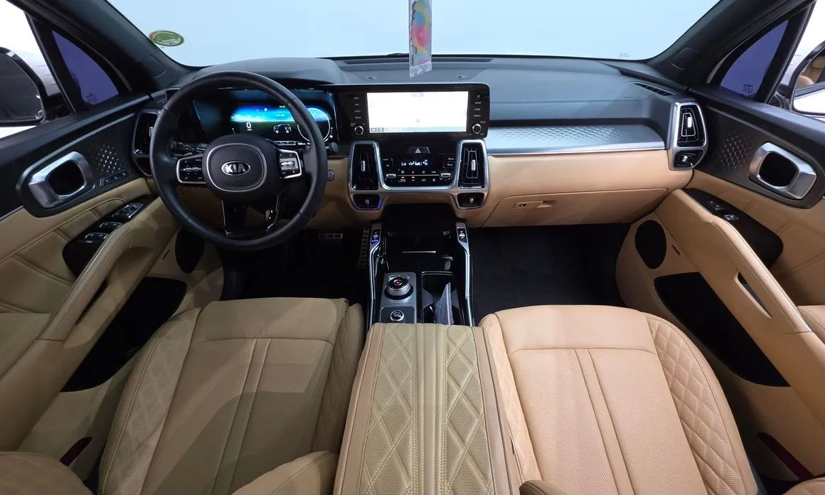 Kia Sorento — фото 4