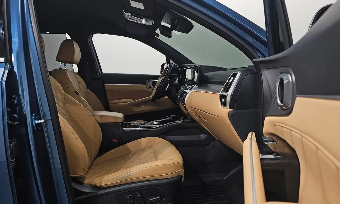 Kia Sorento — фото 8