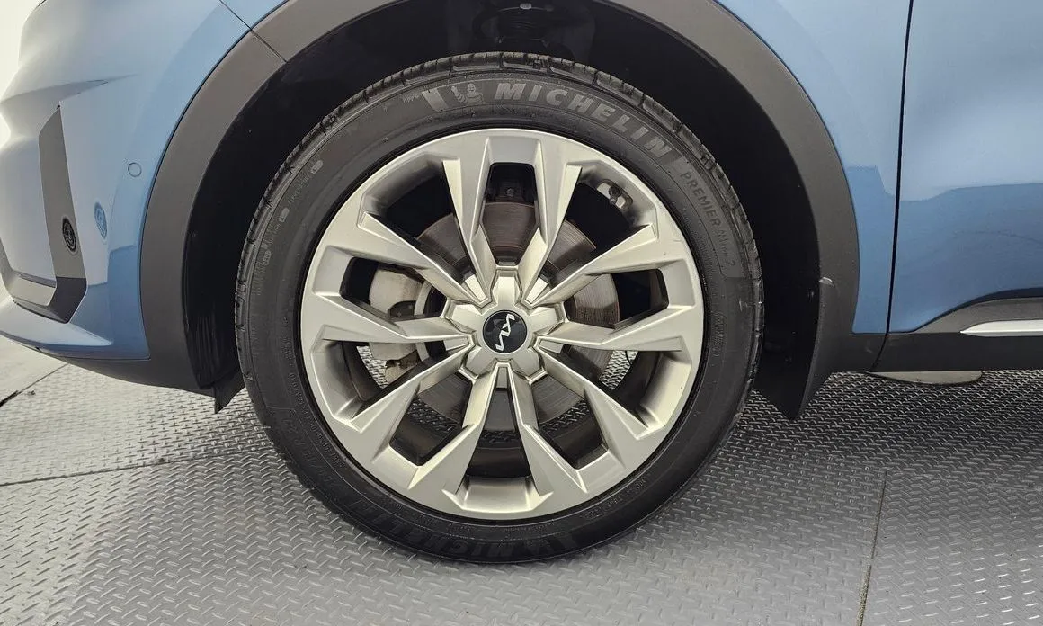 Kia Sorento — фото 7
