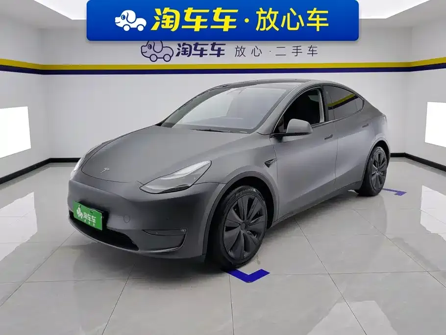 Tesla Model Y — фото 1