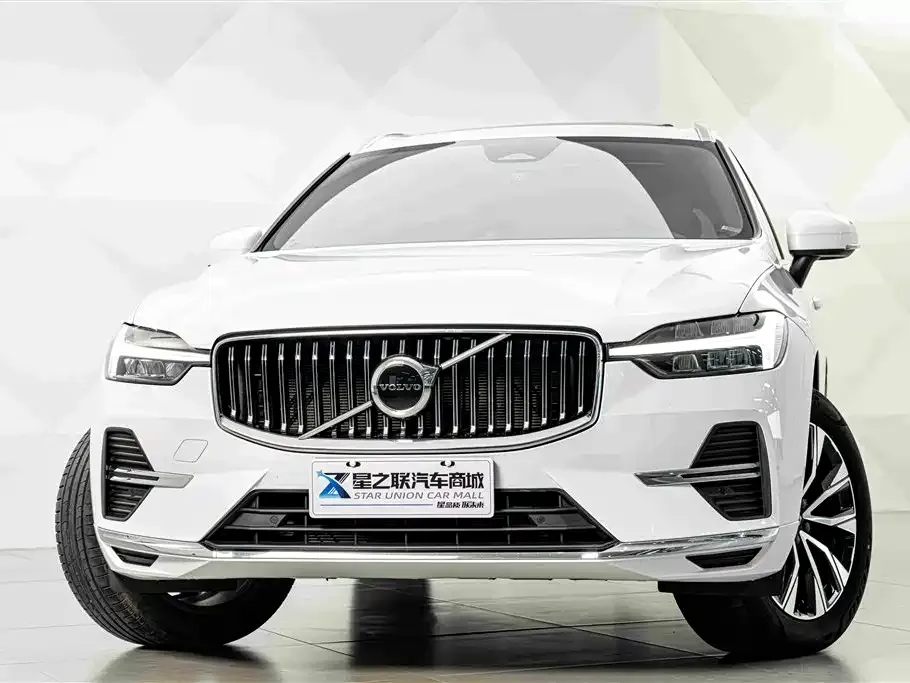 Volvo XC60 — фото 5