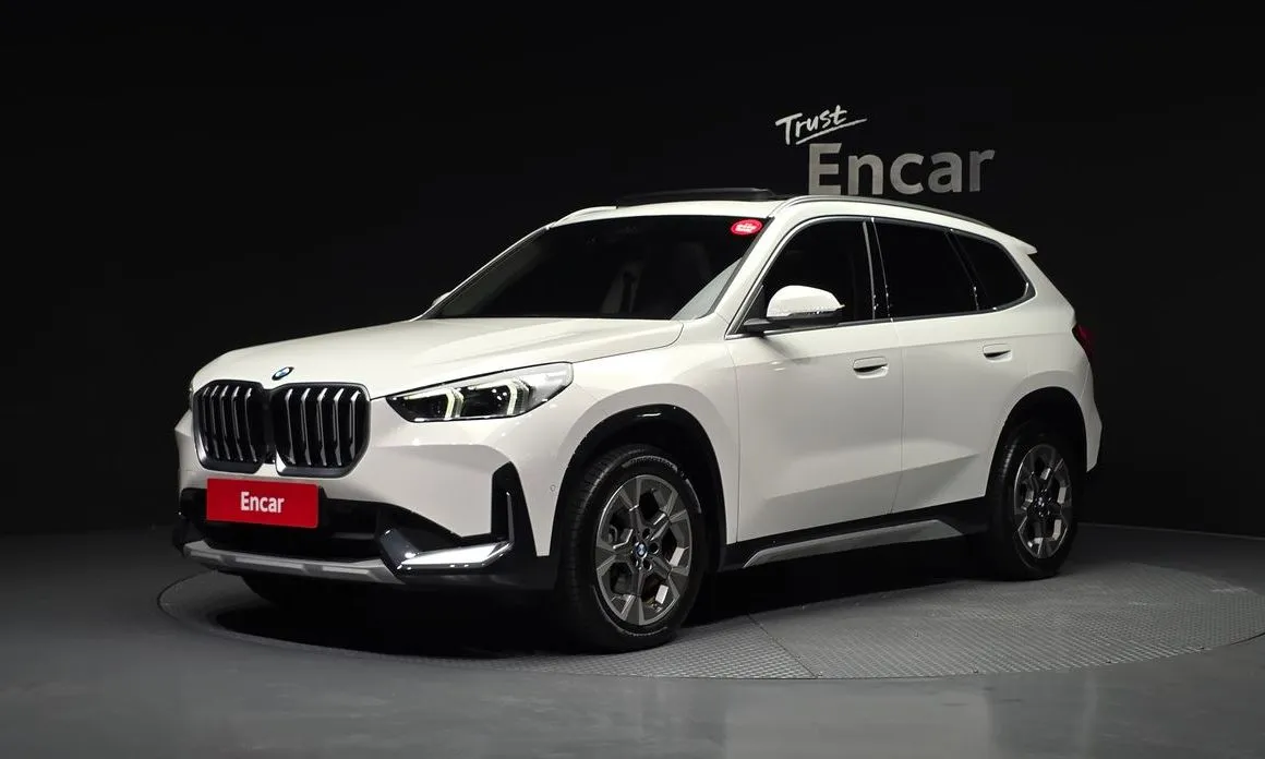 BMW X1 — фото 1