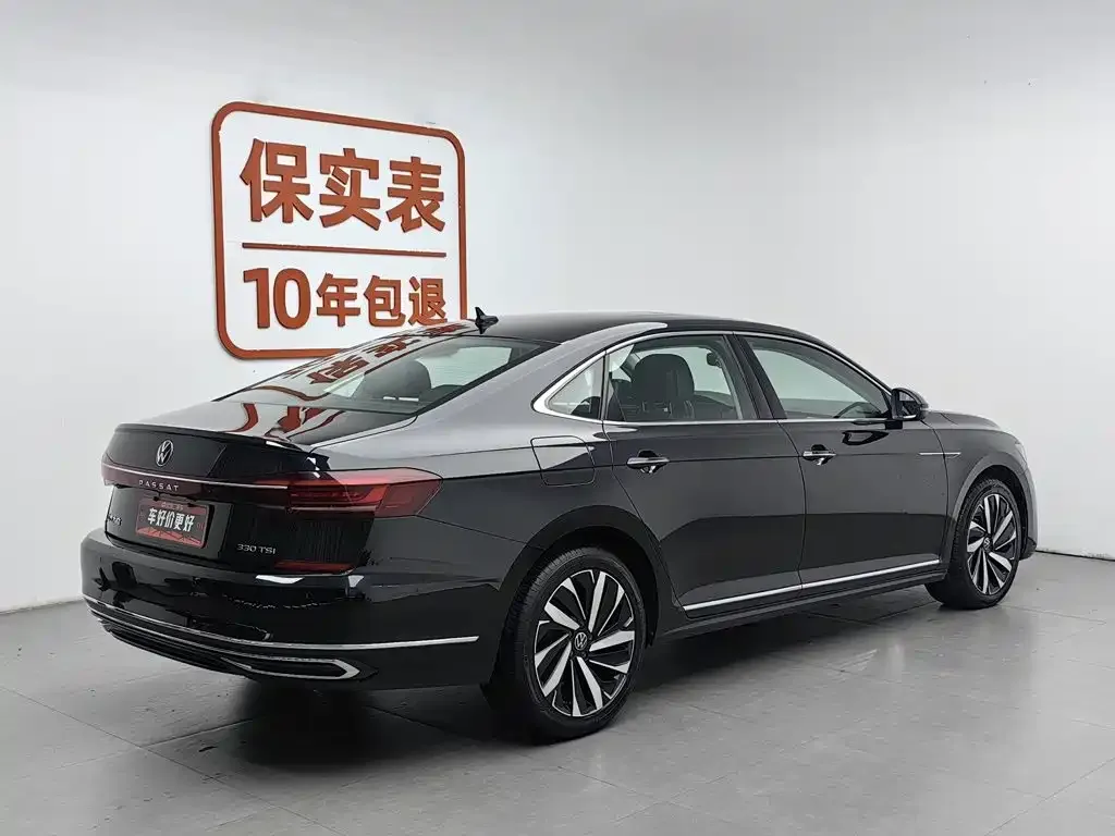 Volkswagen Passat — фото 8
