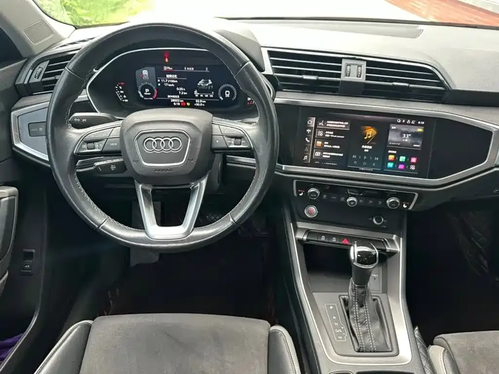 Audi Q3 — фото 8
