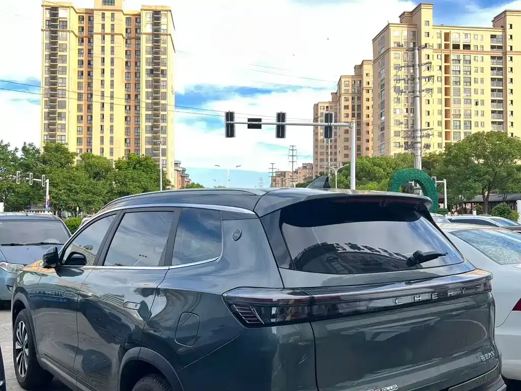 Chery Tiggo 8 PLUS — фото 8