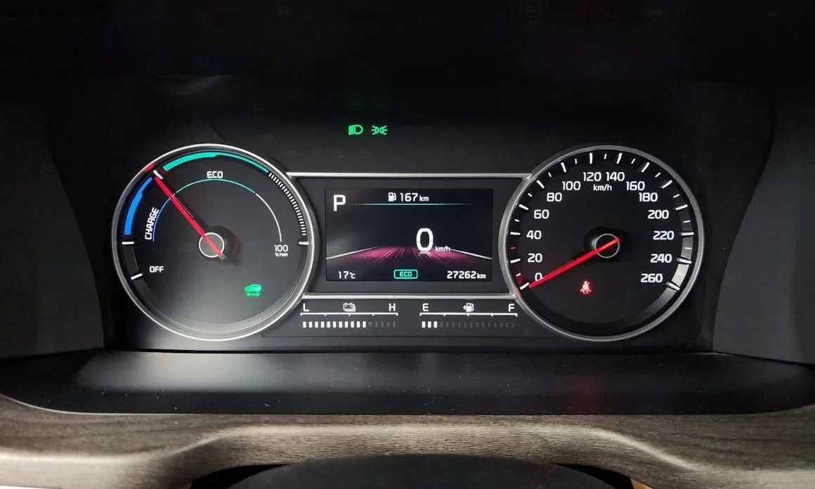 Kia Sorento — фото 6