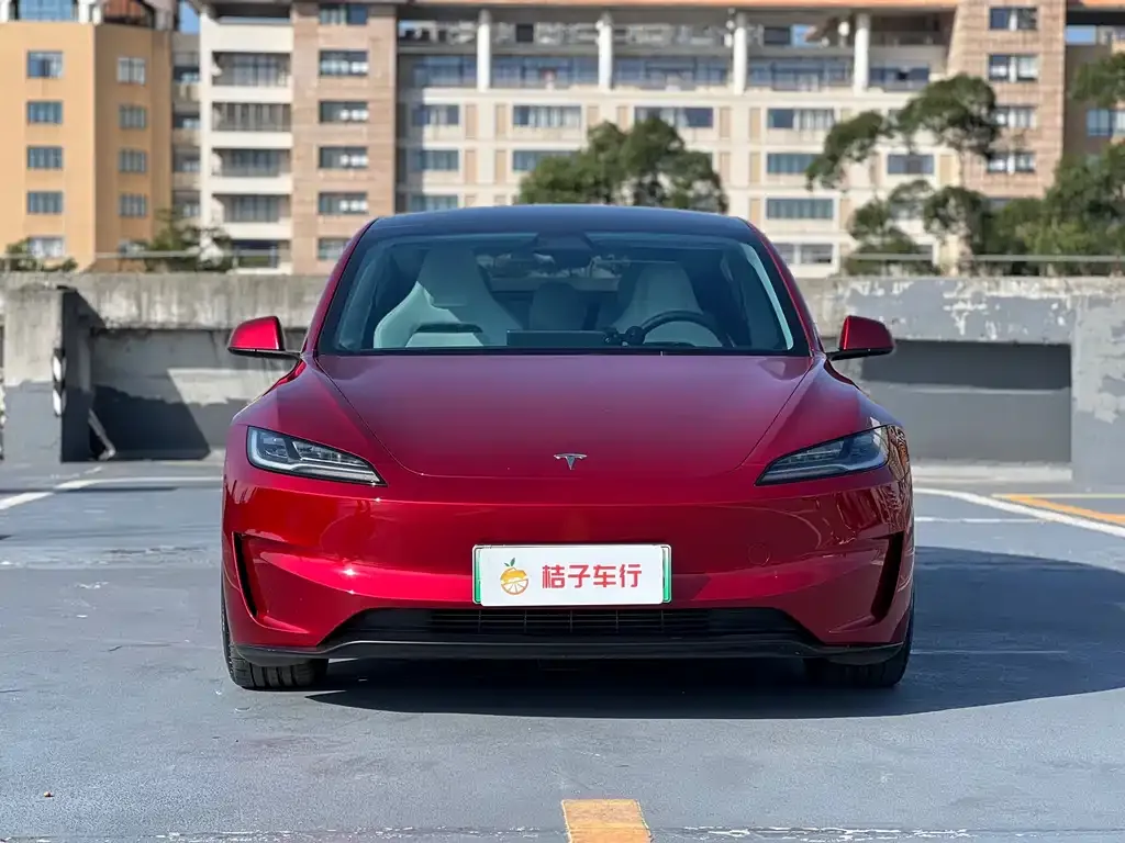 Tesla Model 3 — фото 6