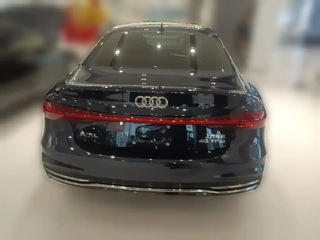 Audi A7L — фото 6