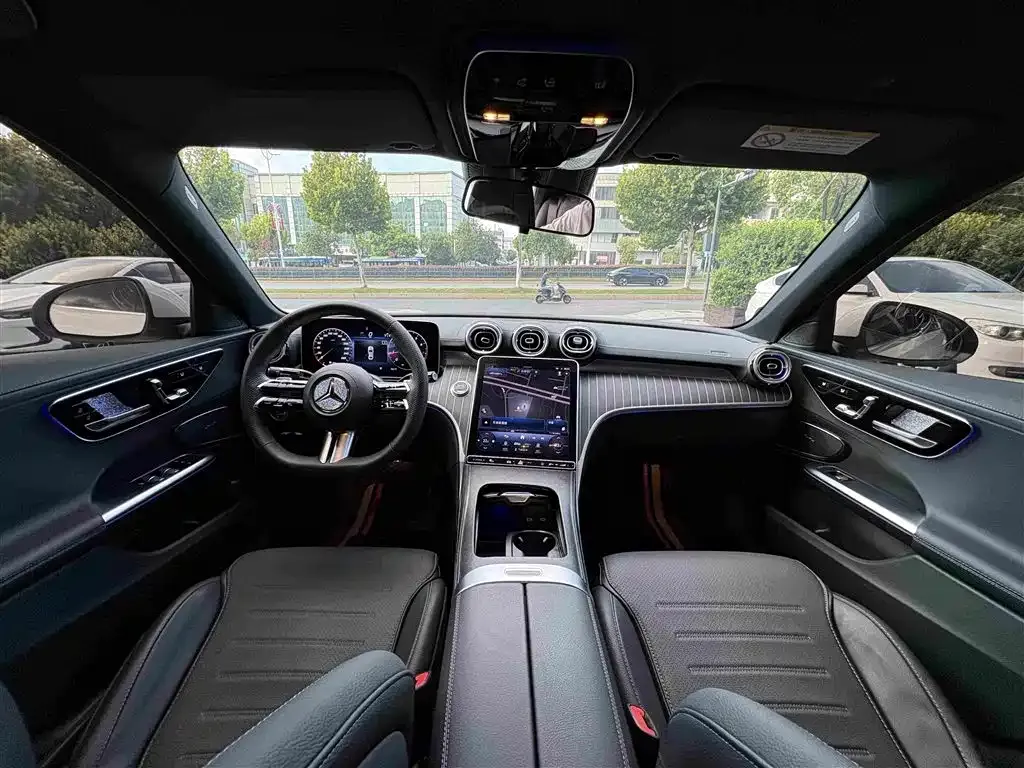 Mercedes-Benz C-Class — фото 10