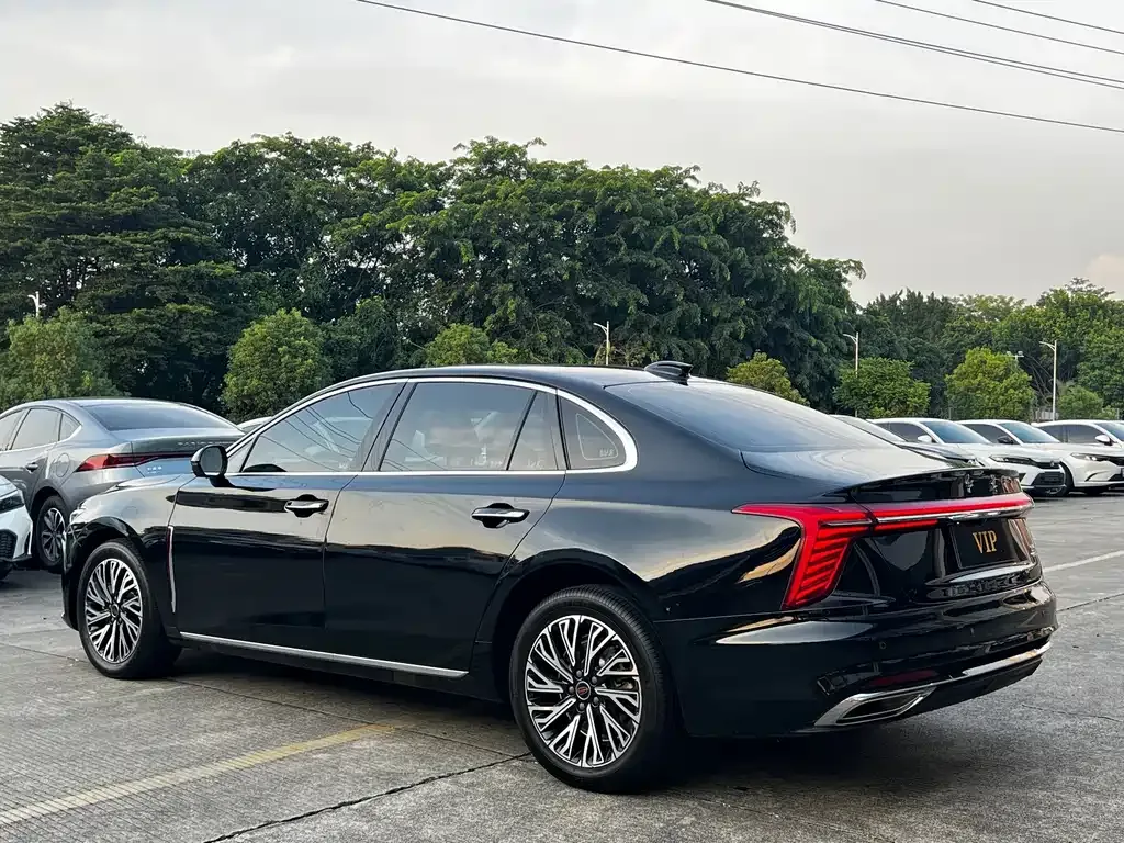 Hongqi H5 — фото 7