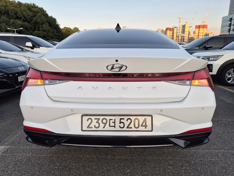 Hyundai AVANTE — фото 5