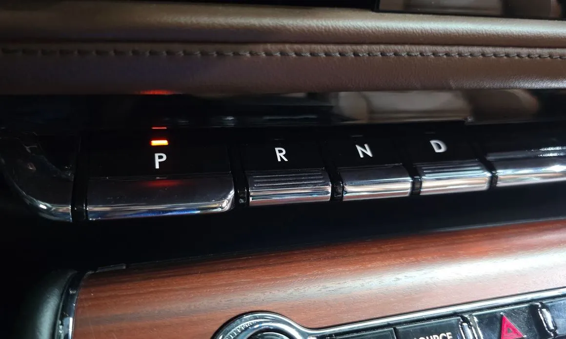 Lincoln Aviator — фото 10