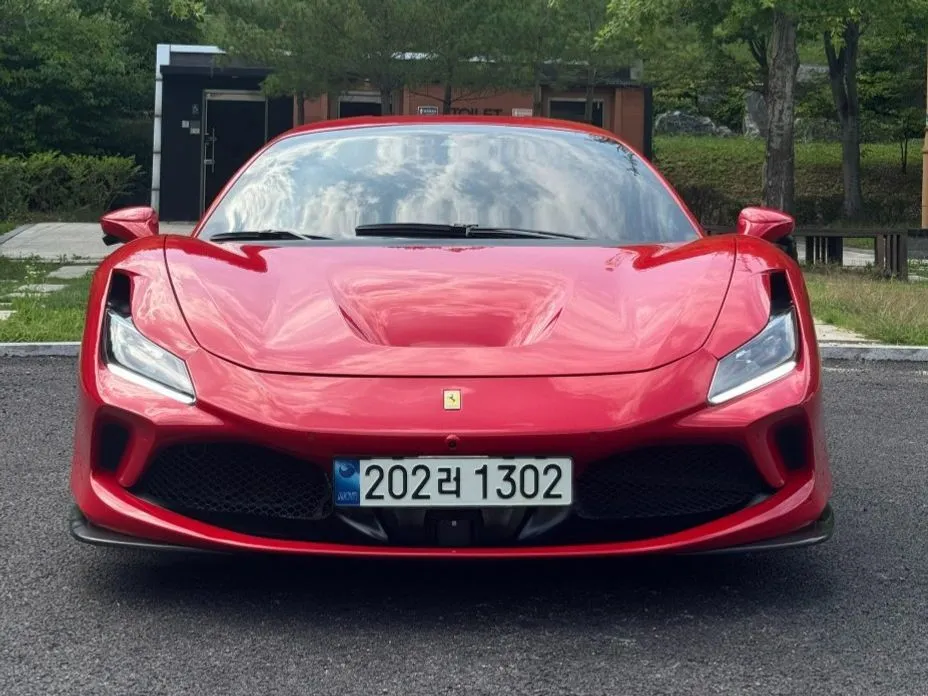 Ferrari F8 — фото 8