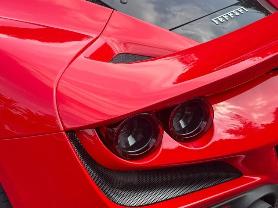 Ferrari F8 — фото 4