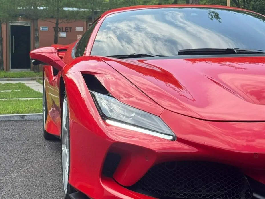 Ferrari F8 — фото 7