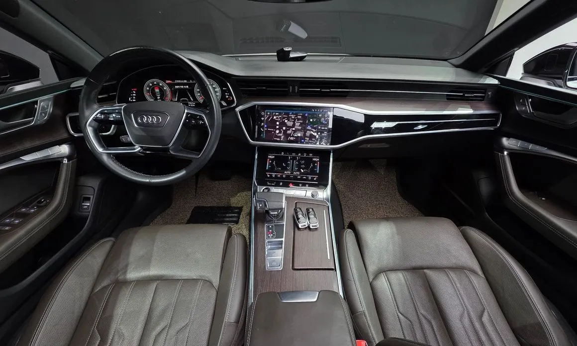 Audi A7 — фото 8