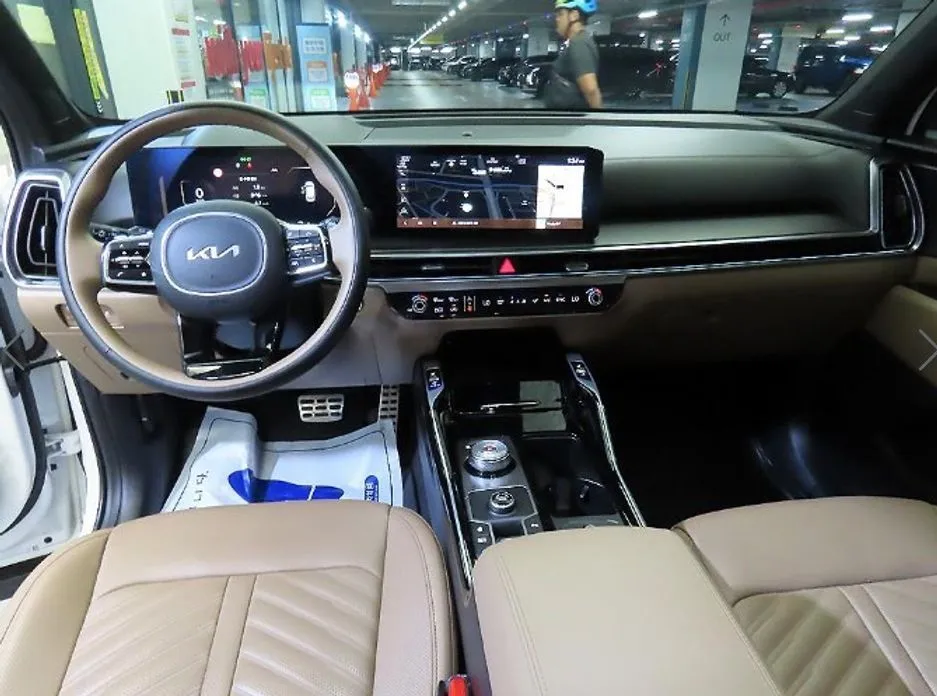 Kia Sorento — фото 7