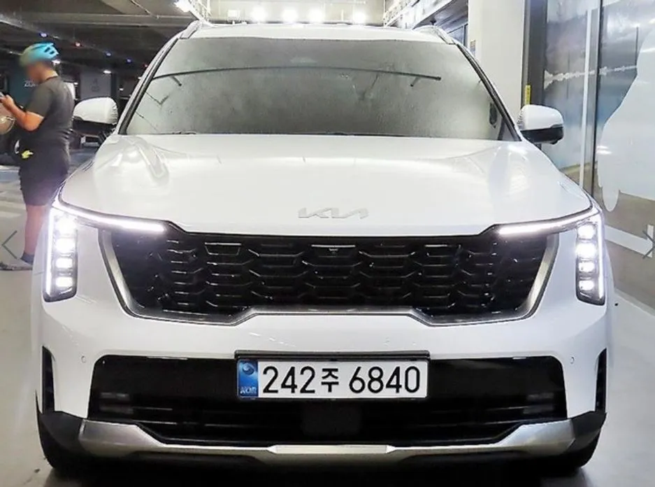 Kia Sorento — фото 8