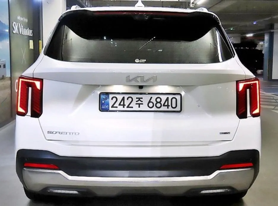 Kia Sorento — фото 10