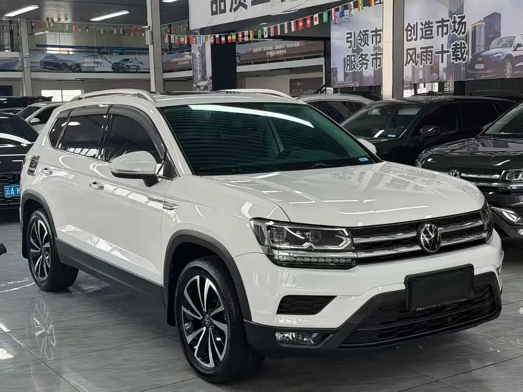 Volkswagen Tharu — фото 4