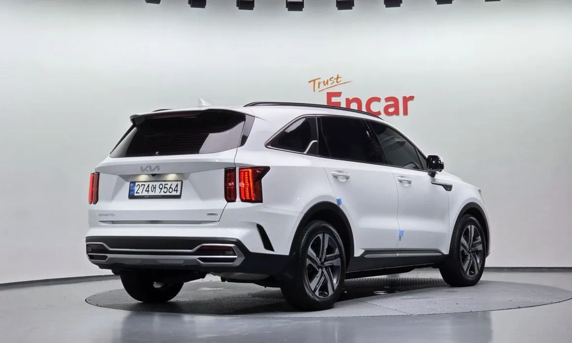 Kia Sorento — фото 6