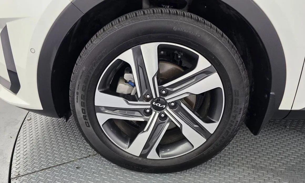 Kia Sorento — фото 9