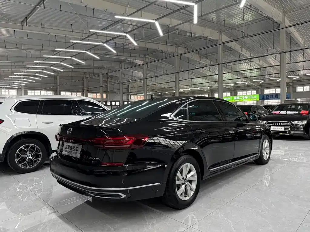 Volkswagen Passat — фото 7