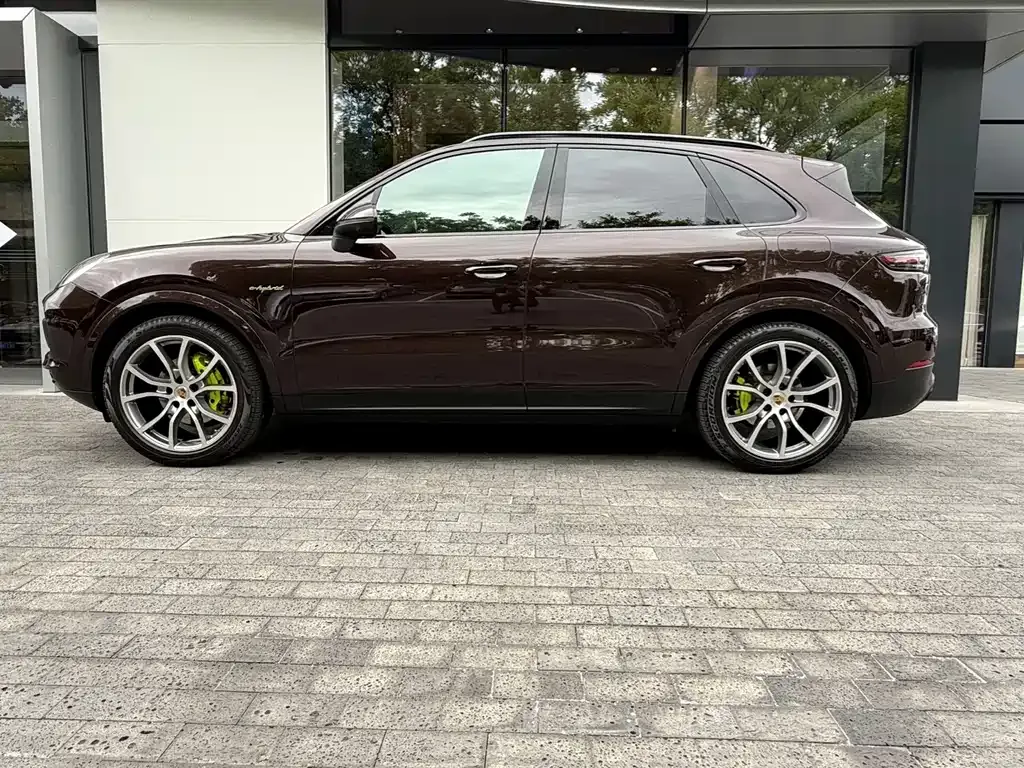 Porsche Cayenne Hybrid — фото 7