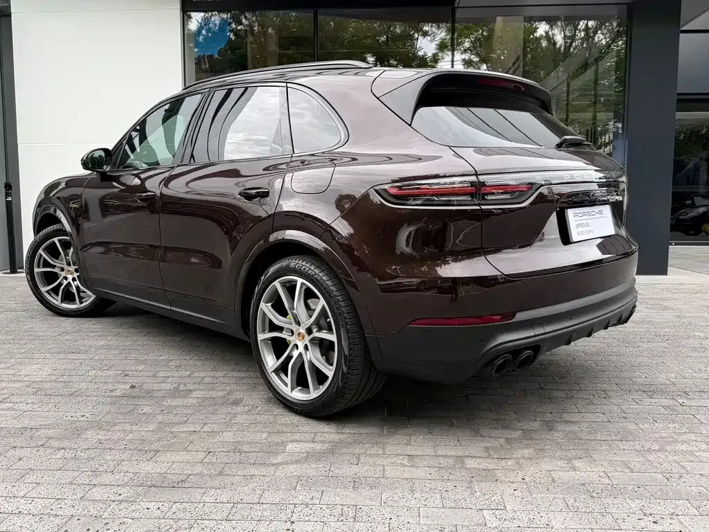 Porsche Cayenne Hybrid — фото 3