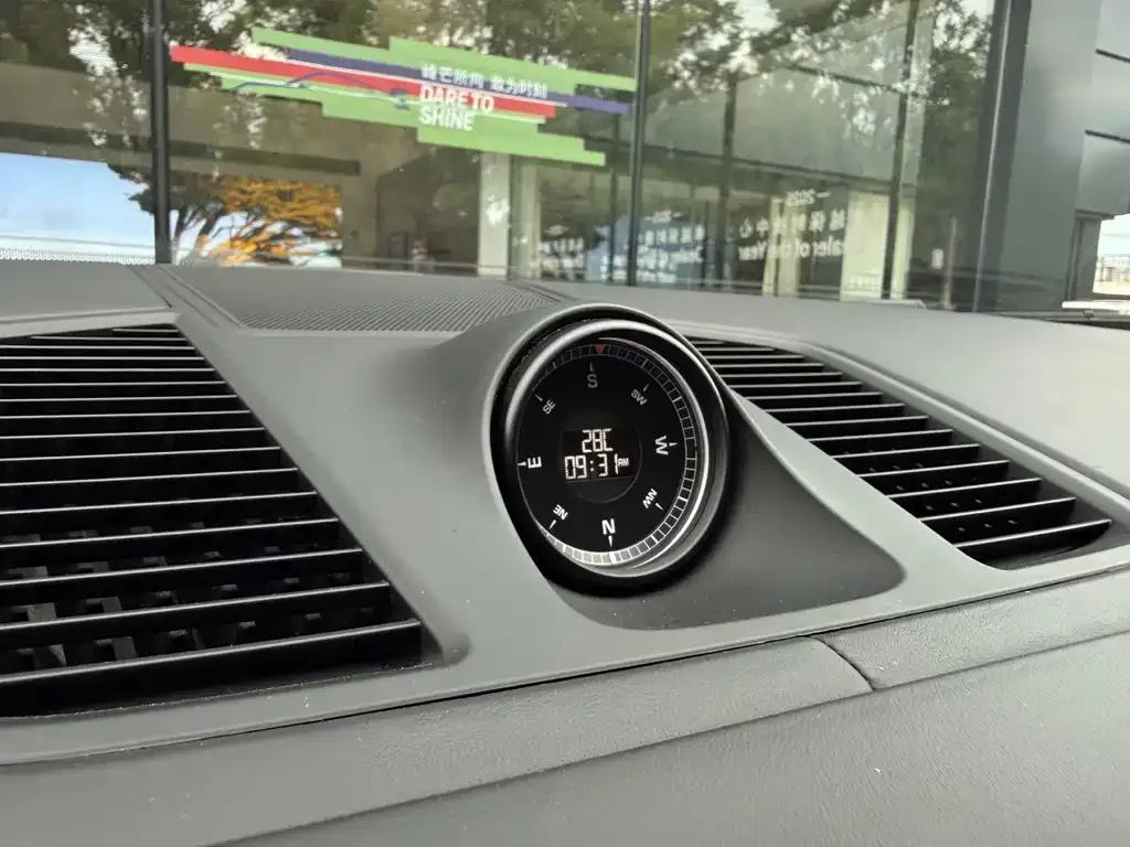 Porsche Cayenne Hybrid — фото 8
