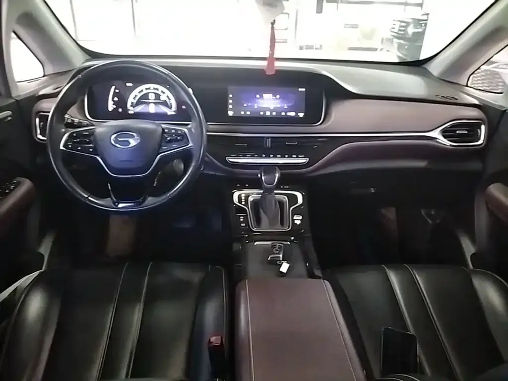GAC Motor Trumpchi M6 — фото 2