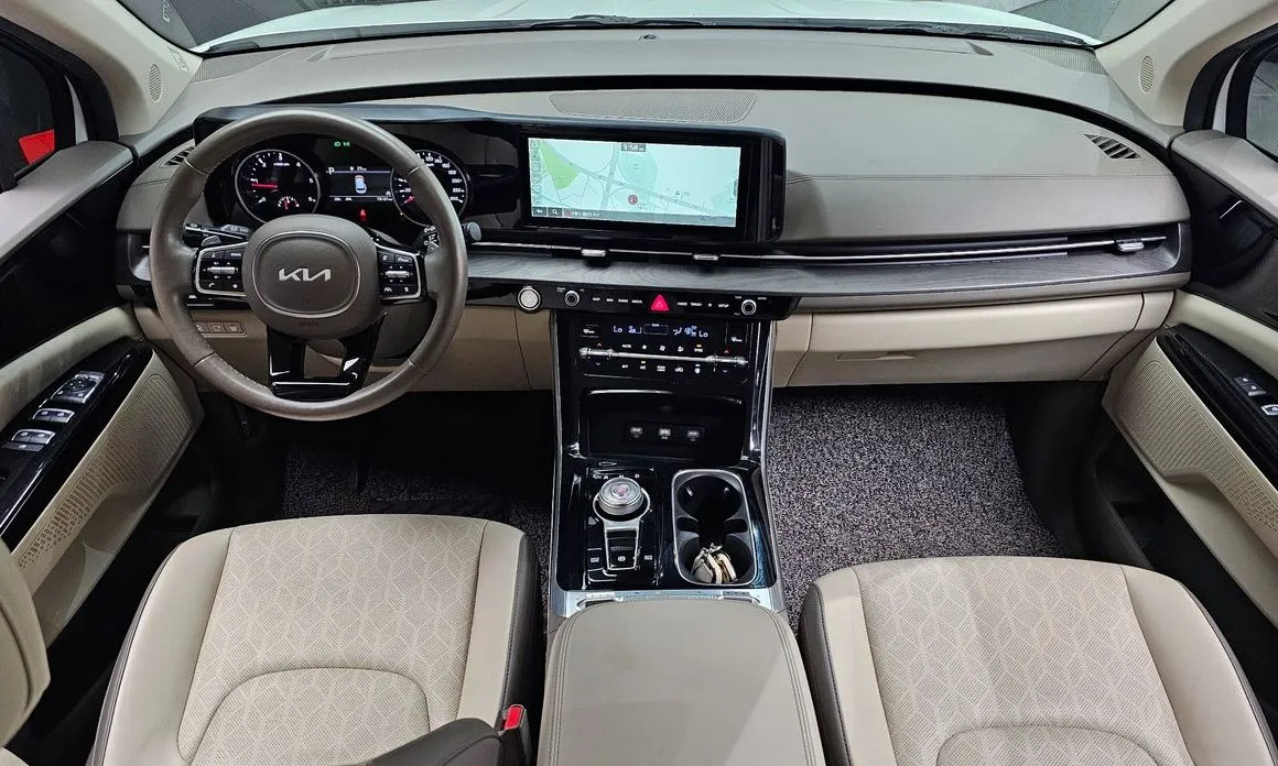 Kia Carnival — фото 6