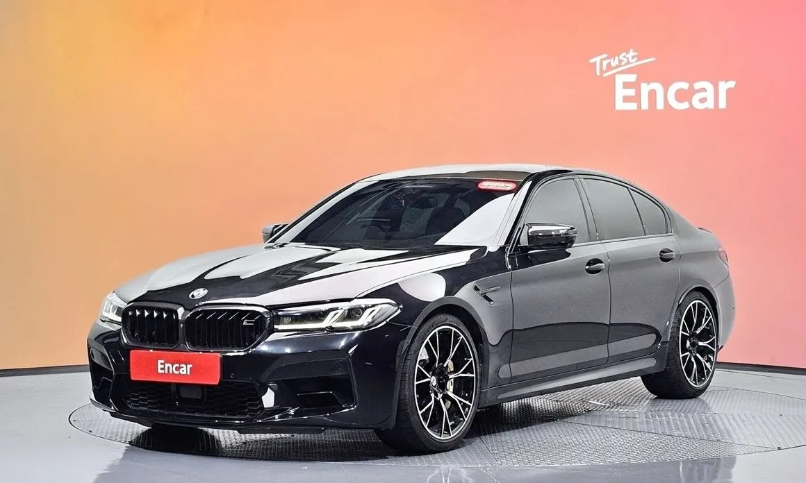BMW M5 — фото 1