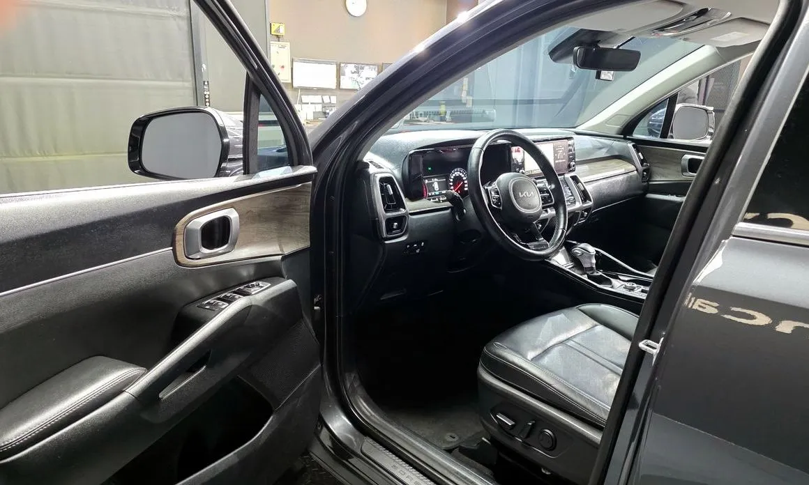 Kia Sorento — фото 7