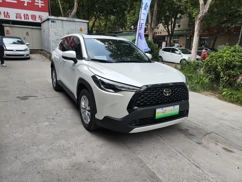Toyota Corolla Cross — фото 10