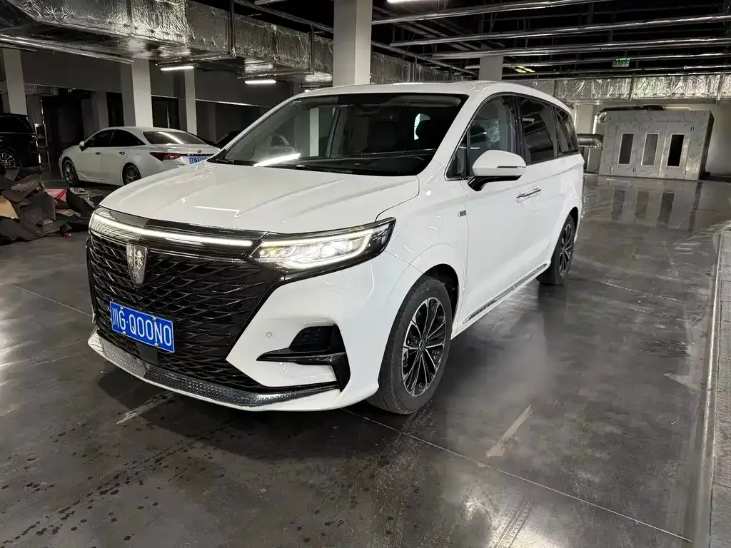 Roewe iMAX8 — фото 1