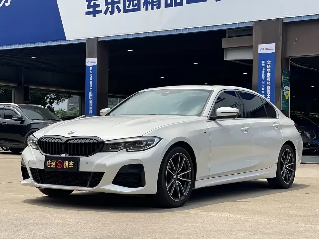 BMW 3 Series — фото 1